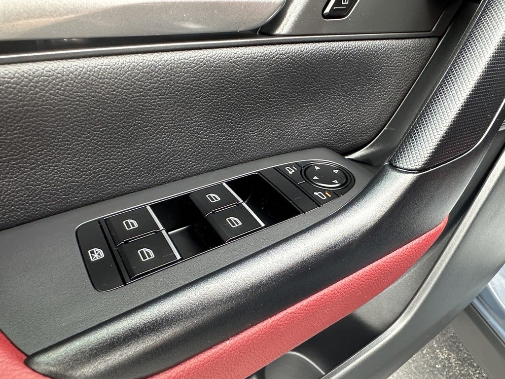 2025 Mazda Mazda CX-50 Hybrid Premium