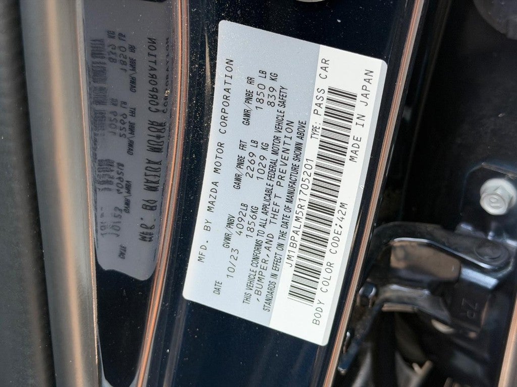 2024 Mazda Mazda3 Hatchback 2.5 S Preferred Auto FWD