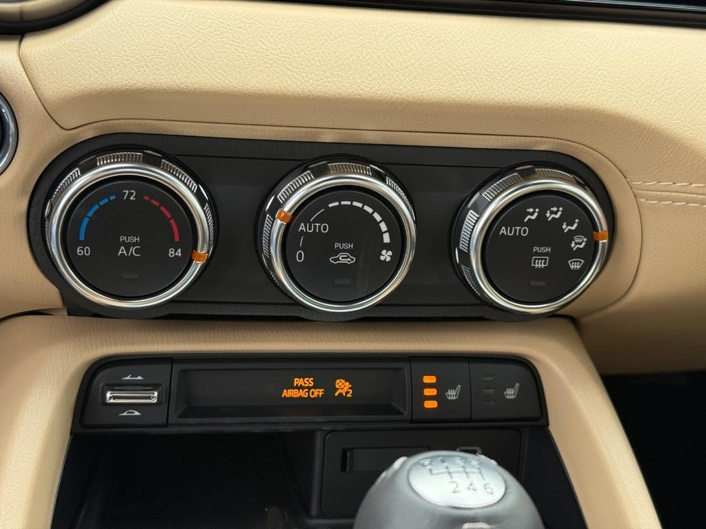 2026 Mazda Mazda MX-5 Miata RF Grand Touring Manual